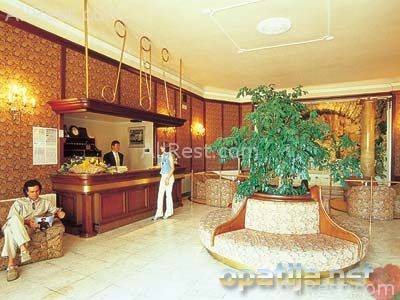 Palace-Bellevue Hotel 7